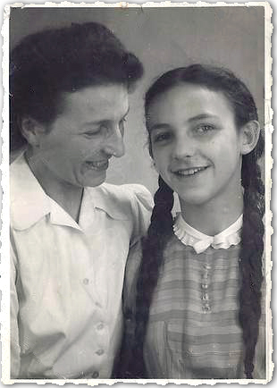 Hanna med sin mor